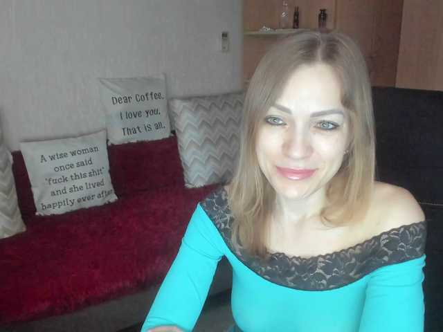 CherishSia's BongaCams show and profile