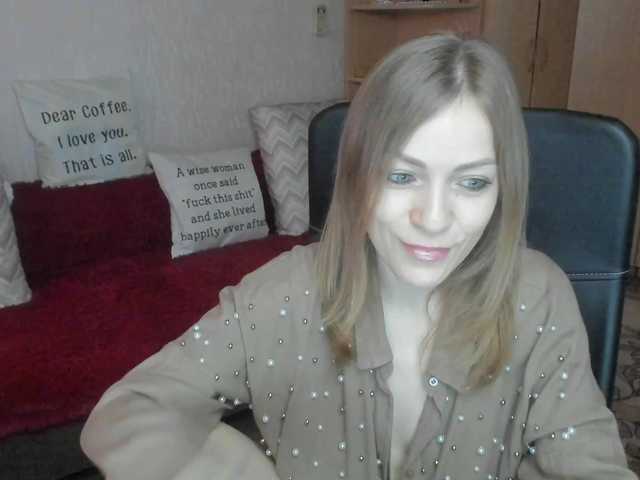 CherishSia's BongaCams show and profile