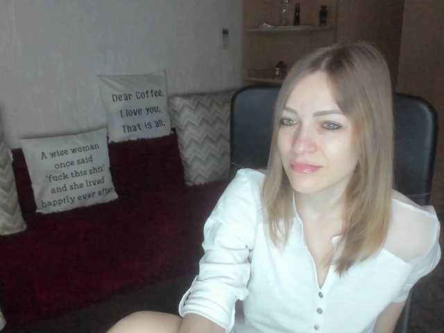 CherishSia's BongaCams show and profile