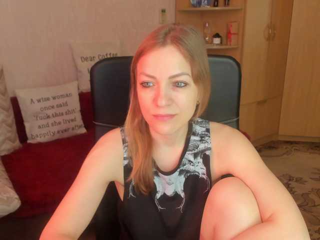 CherishSia's BongaCams show and profile