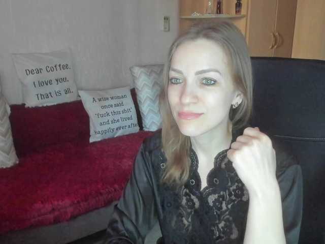 CherishSia's BongaCams show and profile