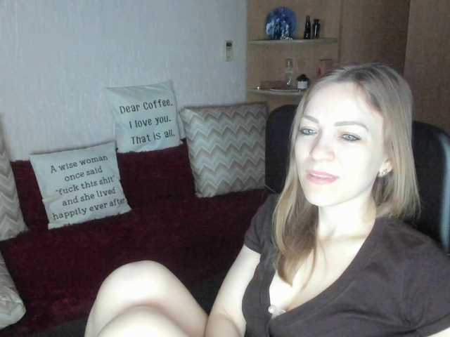 CherishSia's BongaCams show and profile