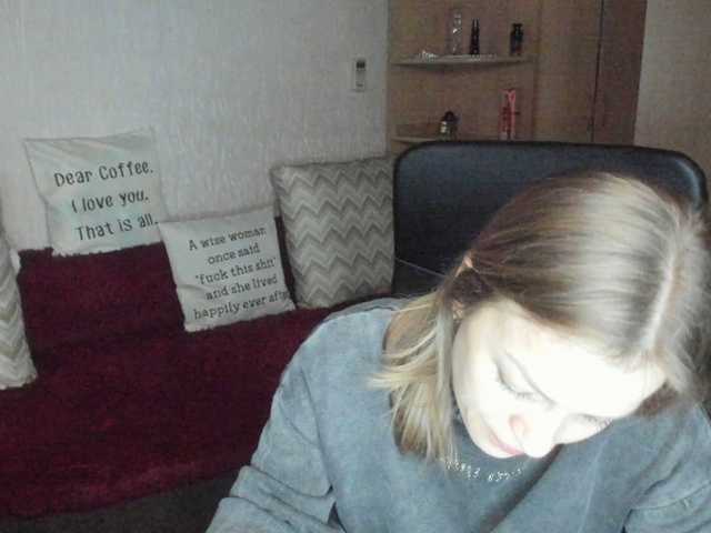 CherishSia's BongaCams show and profile