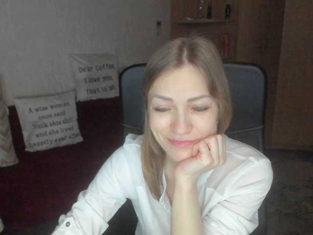 CherishSia's BongaCams show and profile