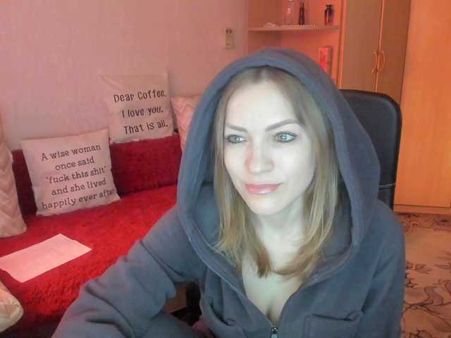 CherishSia's BongaCams show and profile