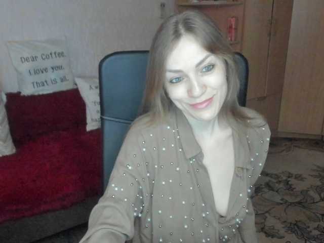 CherishSia's BongaCams show and profile