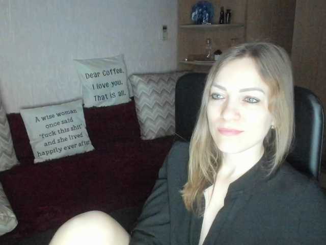 CherishSia's BongaCams show and profile