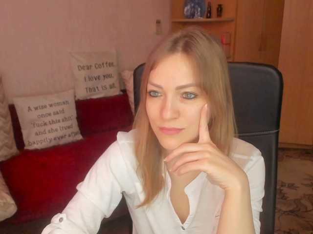 CherishSia's BongaCams show and profile