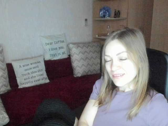 CherishSia's BongaCams show and profile