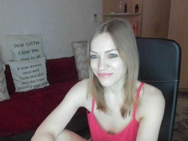 CherishSia's BongaCams show and profile