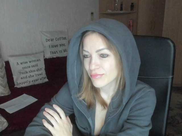 CherishSia's BongaCams show and profile