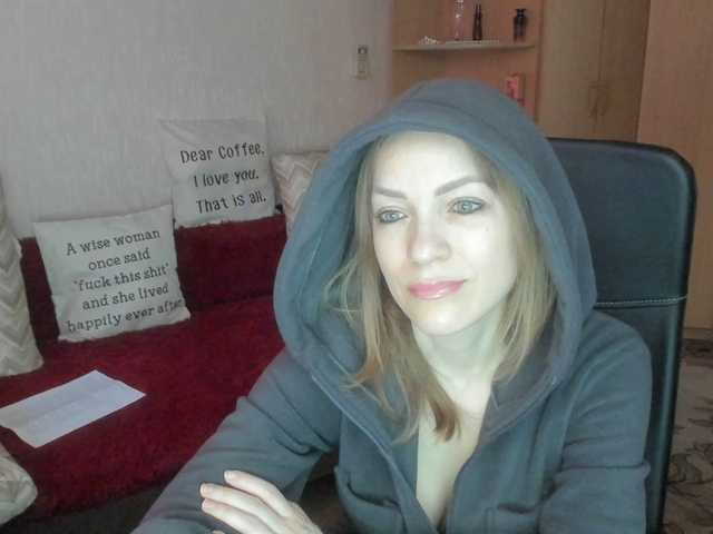 CherishSia's BongaCams show and profile