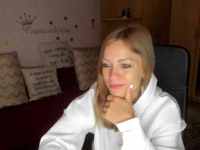 SilviaSweet webcam