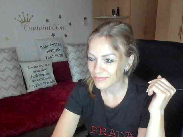 SilviaSweet webcam