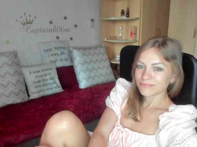 CherishSia Live Webcam on BongaCams