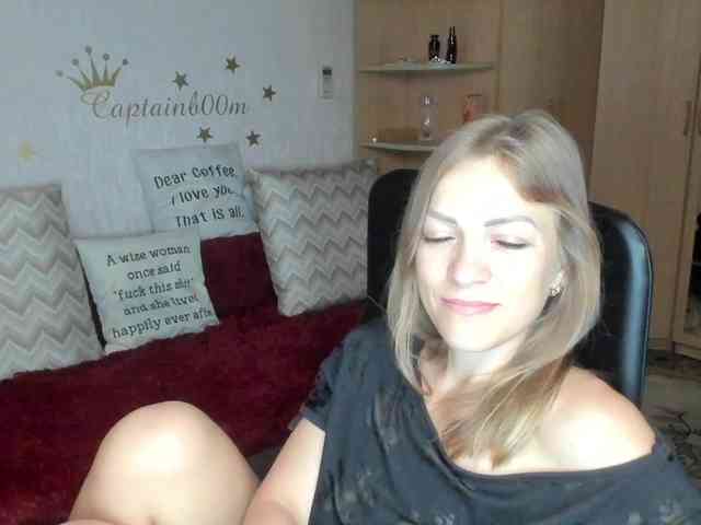 CherishSia Live Webcam on BongaCams