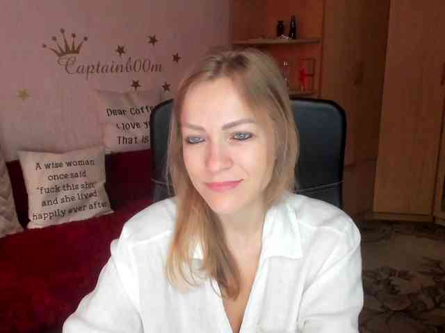 CherishSia Live Webcam on BongaCams