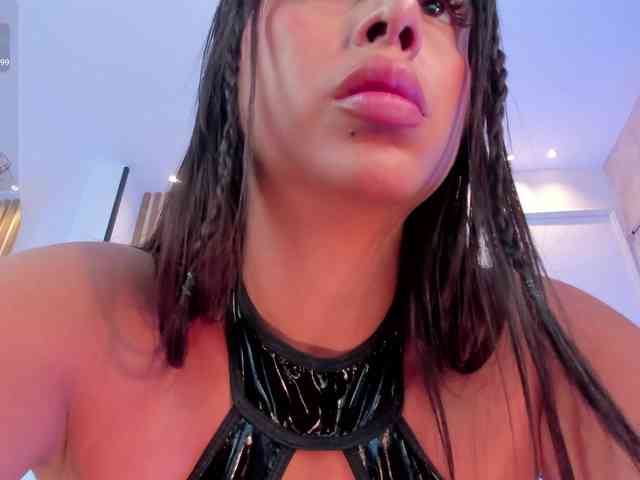 live cam chat LeahJones