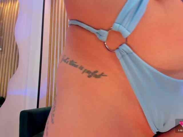 LeahJones webcam