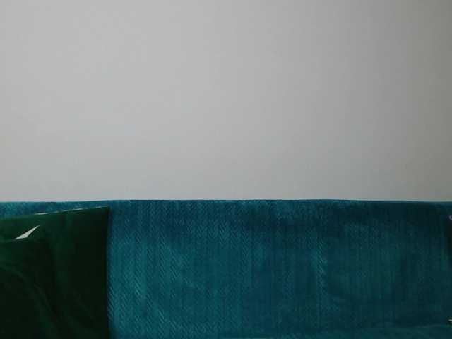 Sara-Daisy's BongaCams show and profile