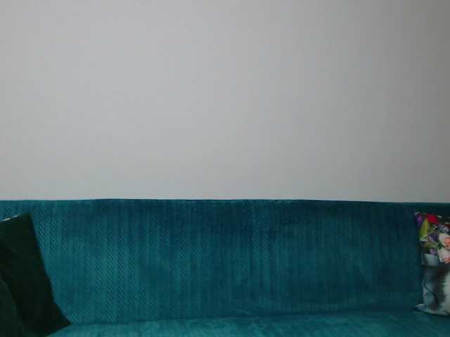 Sara-Daisy's BongaCams show and profile