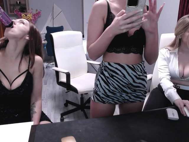 Dajla's BongaCams show and profile