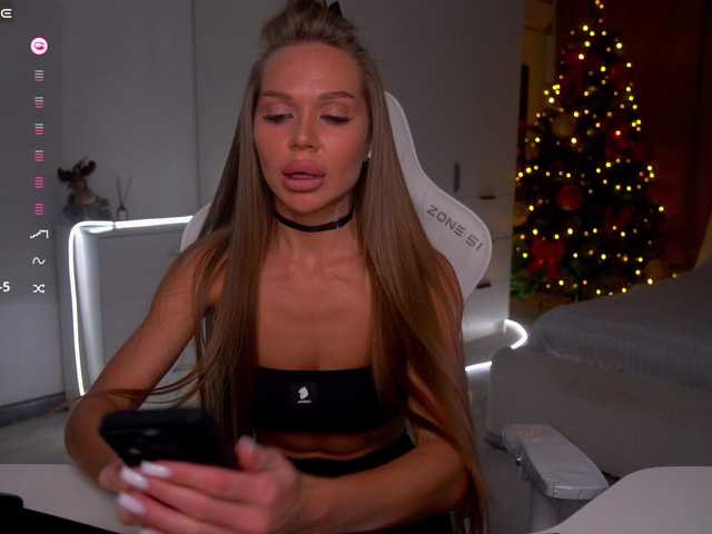 pupsik-24's BongaCams show and profile