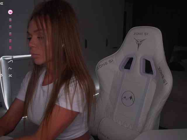 Evelina_fox webcam