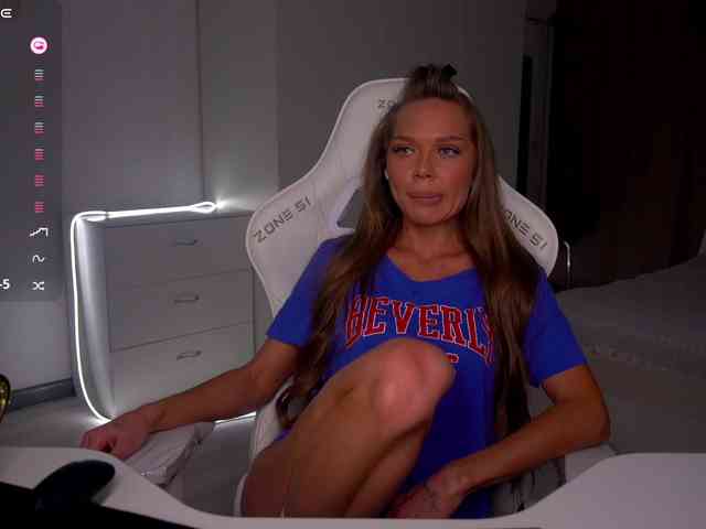 pupsik-24 Live Webcam on BongaCams