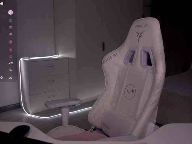 pupsik-24 Live Webcam on BongaCams