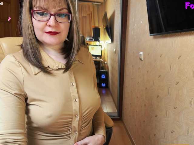 Muza-Love's BongaCams show and profile