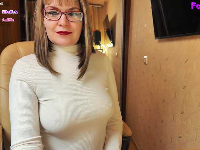 Muza-Love's BongaCams show and profile