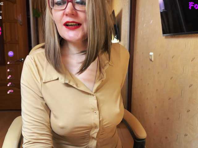 Muza-Love's BongaCams show and profile