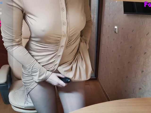 Muza-Love's BongaCams show and profile