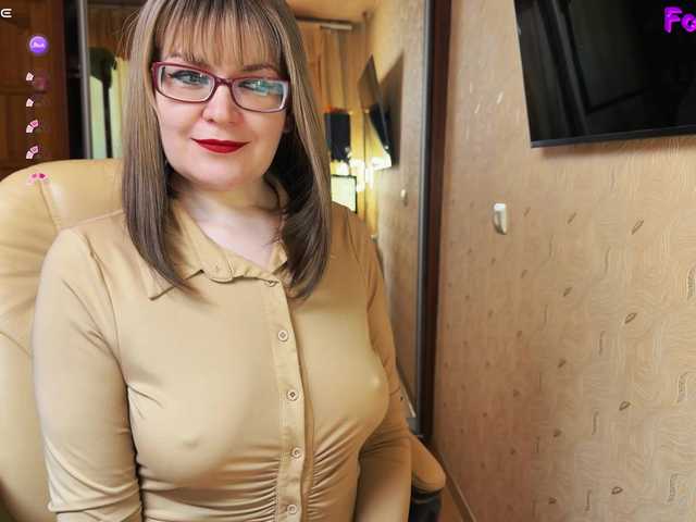 Muza-Love's BongaCams show and profile