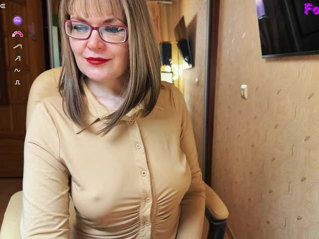 Muza-Love's BongaCams show and profile