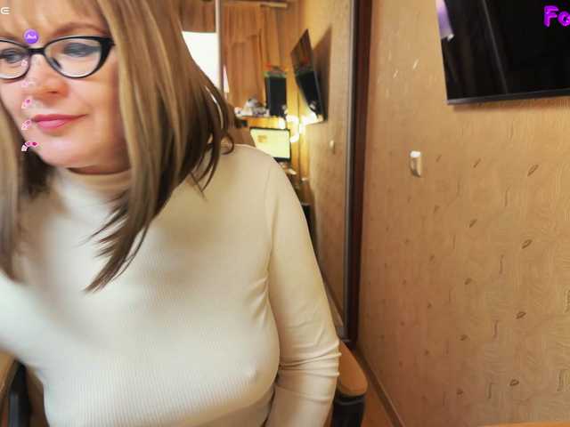 Muza-Love's BongaCams show and profile