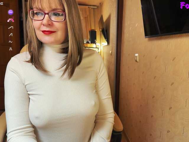 Muza-Love's BongaCams show and profile