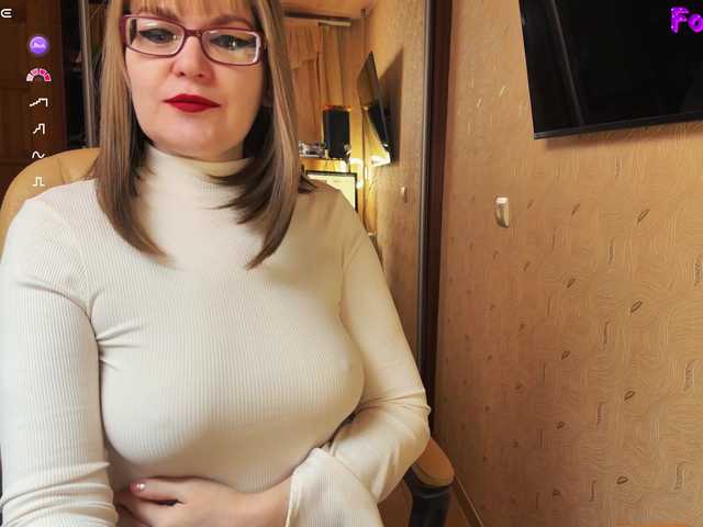 Muza-Love's BongaCams show and profile