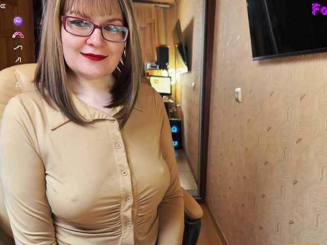 Muza-Love's BongaCams show and profile