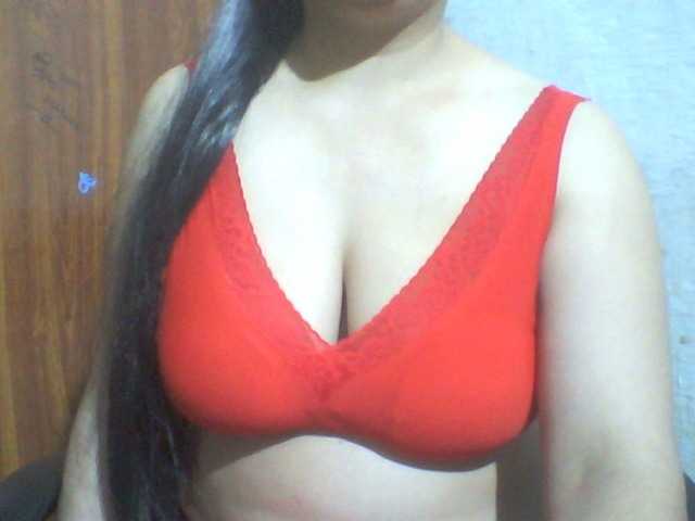 indiagirl50 from BongaCams is Freechat