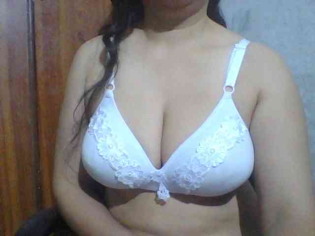 indiagirl50 webcam