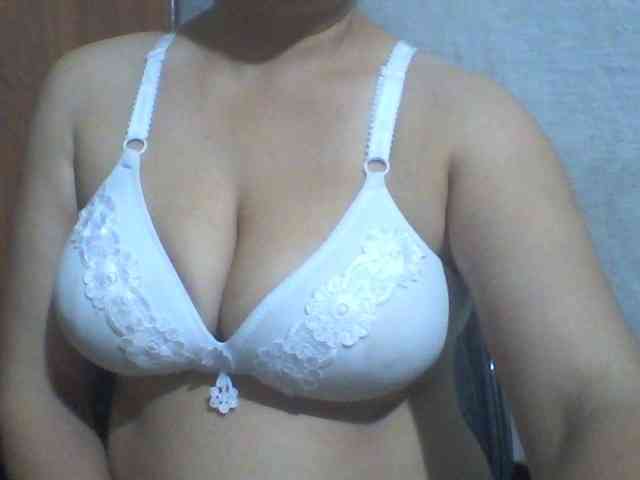 indiagirl50 webcam