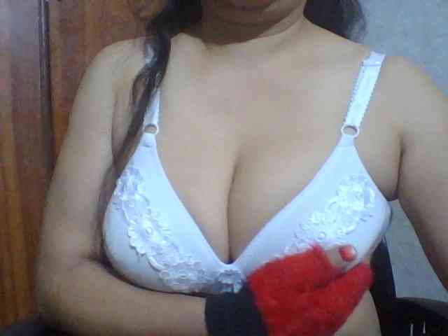 indiagirl50 webcam
