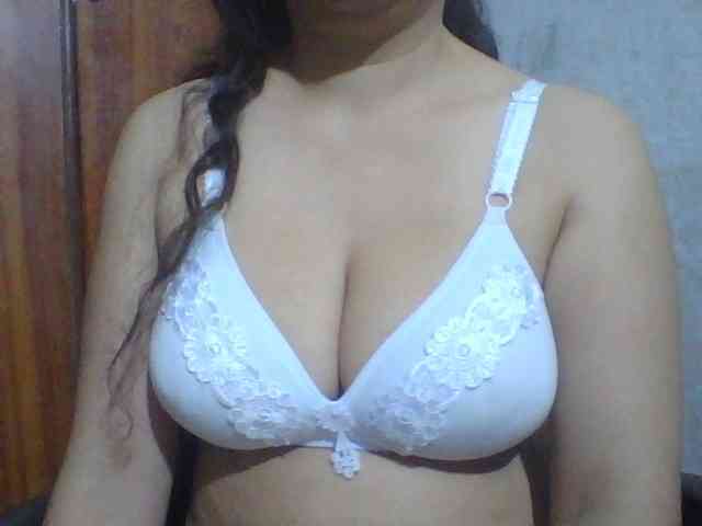 indiagirl50 webcam