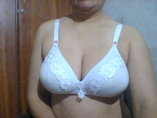 indiagirl50 webcam