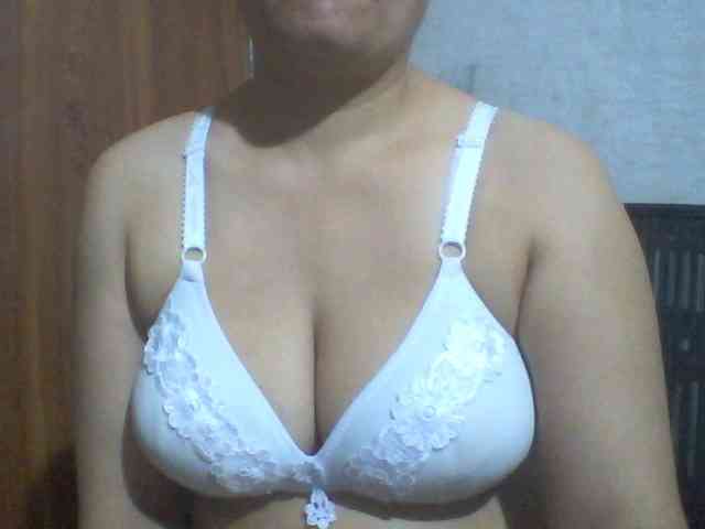 indiagirl50 webcam