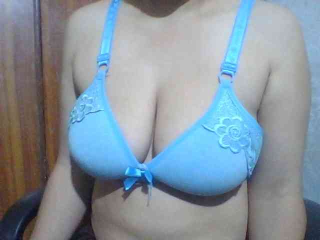indiagirl50 webcam