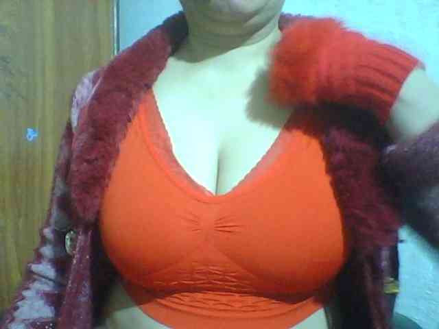 indiagirl50 Live Webcam on BongaCams