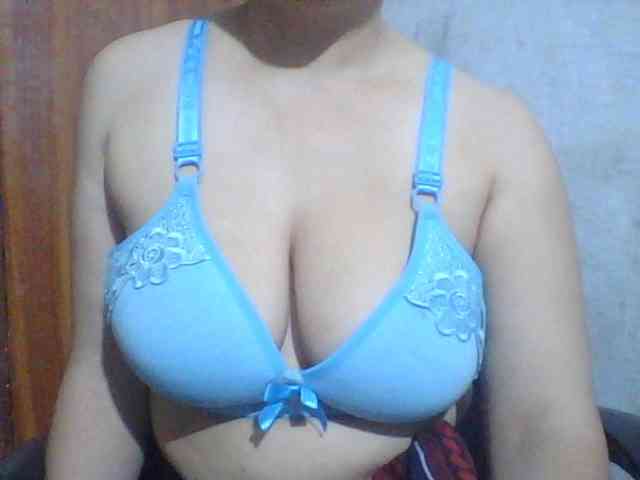 indiagirl50 webcam